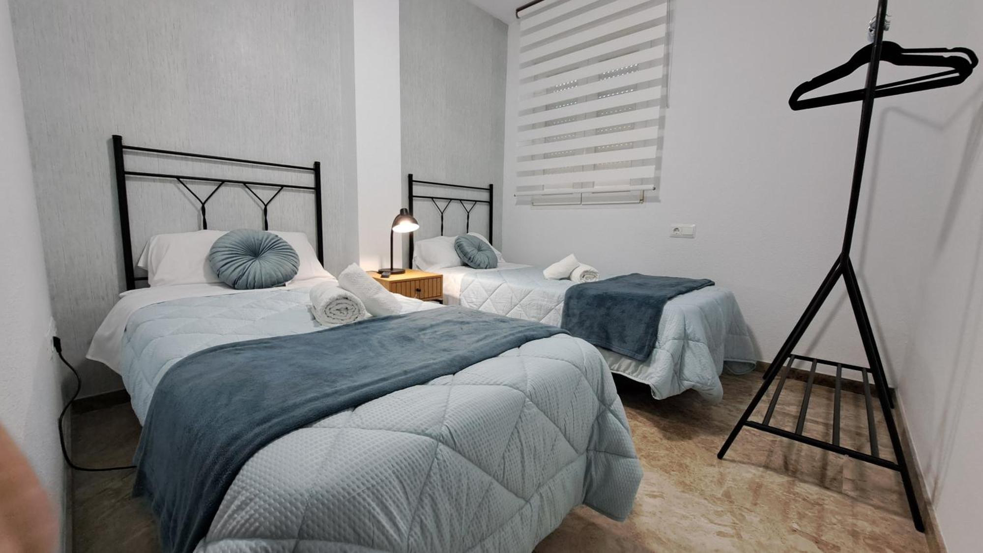 Apartamentos Maria Cristina Con Parking Gratis Córdoba Szoba fotó